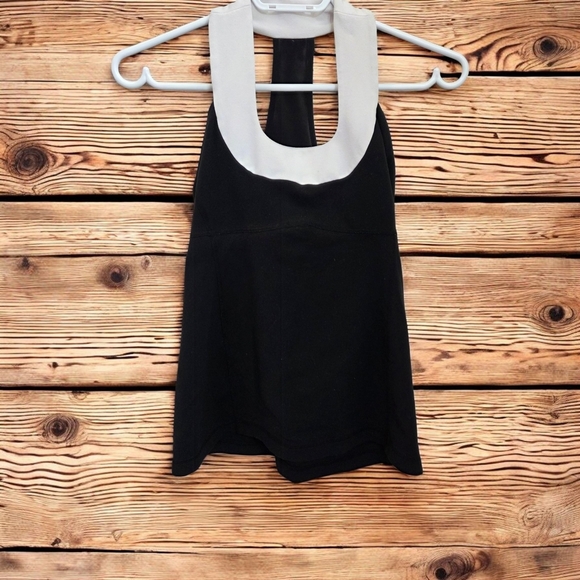 ⭐️Lululemon Athletica Black and White Cut Out Tank Top Size 6 - Picture 1 of 4